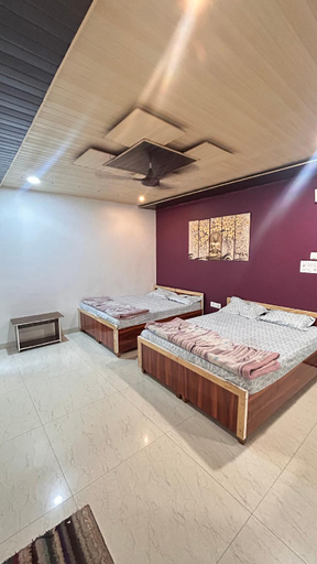 Others 4, HOTEL MEERA, East Nimar