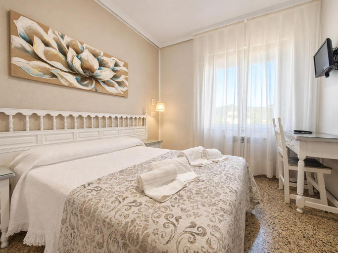 Bedroom 2, Hosteria El Capricho by R2R Consulting, Cantabria