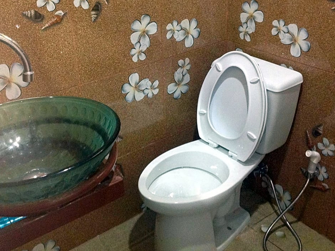 Bathroom 4, Na Chan Resort, Khlung