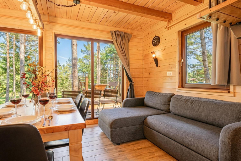 Facilities 5, Forest Princess Chalet near Lake Bloke - Happy Rentals, Bloke