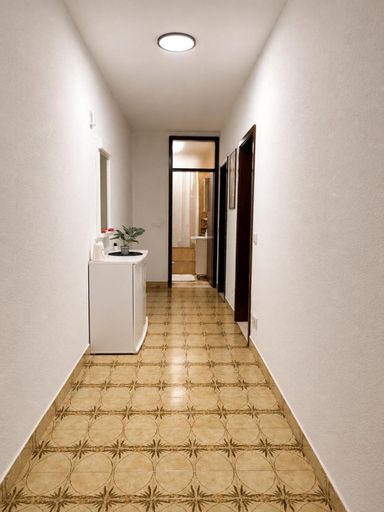 Others 3, Apartment Tina, Trogir