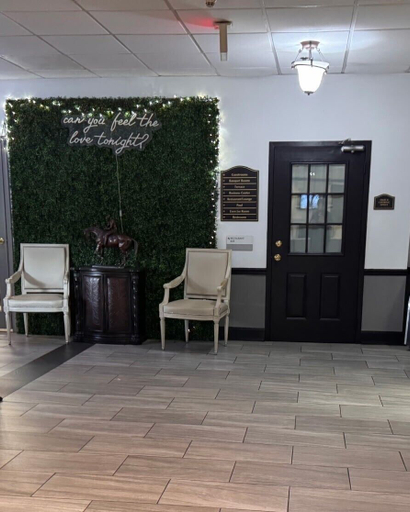Reception, HomeTowne Studios by Red Roof Leesburg, Loudoun