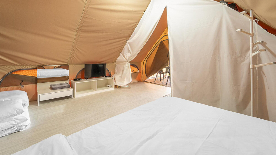 Bedroom 3, Goseong Bluebeach Pension&glamping, Goseong