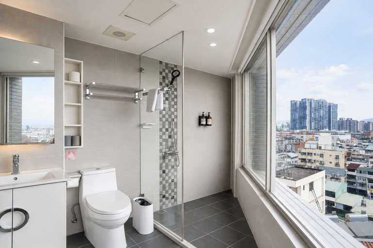 Bathroom 3, ElEnce Hotel, Taichung