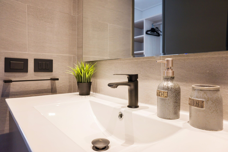 Bathroom 2, Las condes Apartments by Andes STR, Cordillera
