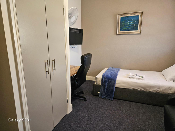 Bedroom 4, Royal Hotel Gympie, Cooloola - Gympie only