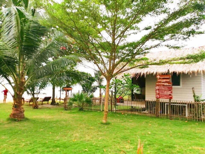 Property grounds 3, koh phaluai beach cottage, Ko Samui