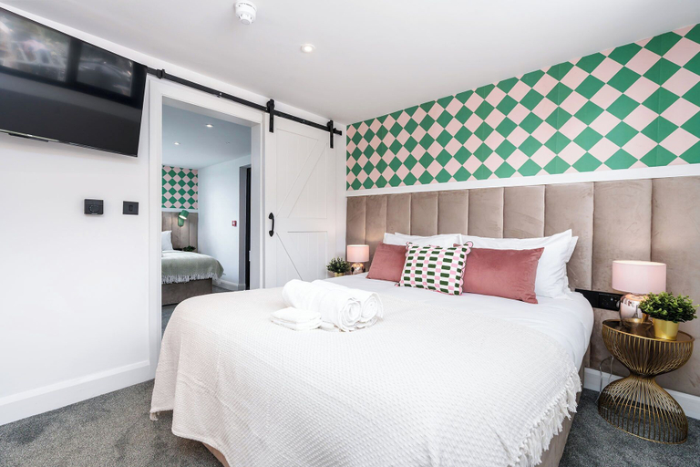 Room 4, Kirkstone Pass Mountain Rooms, Cumbria