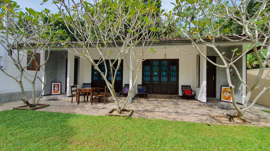 Outdoor dining 5, Coastal Villa Mirissa, Weligama