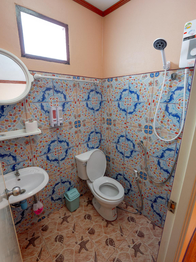 Bathroom 3, Boonsong Guest House, Hua Hin