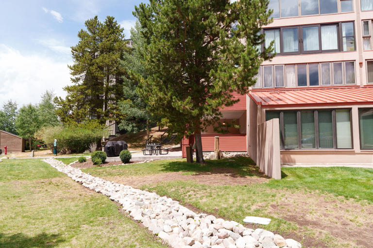 Exterior & Views 2, 1811 Decatur Condo, Summit