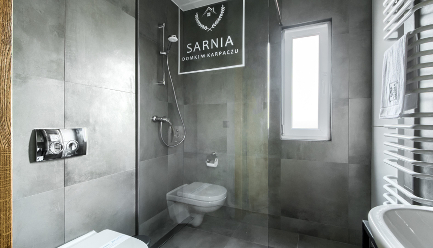 Bathroom 5, Sun & Snow, Domki w Karpaczu SARNIA, Jelenia Góra