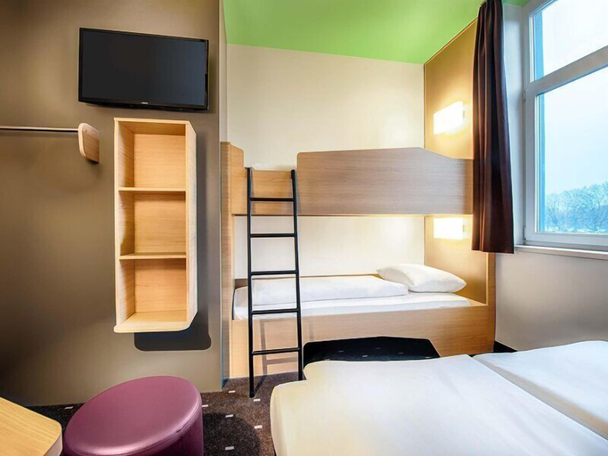 Bedroom 3, B&B Hotel Kassel-City, Kassel