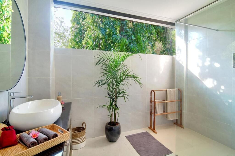 Bathroom 5, Selasih Beach House, Badung