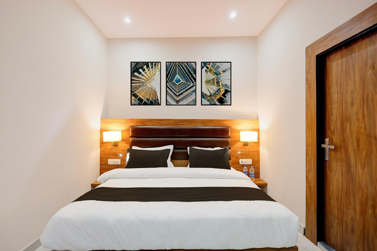 Room 4, Deluxe With Balcony Haldwani inn 2.0, Nainital