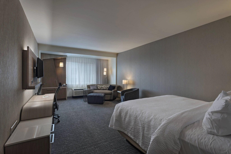 Bedroom 3, Courtyard by Marriott Houston Sugar Land/Lake Pointe, Fort Bend