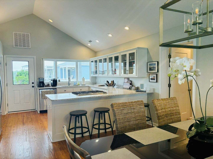 Dining 3, Live Oaks / 127 Ocean Blvd East 4 Bedroom Home, Brunswick