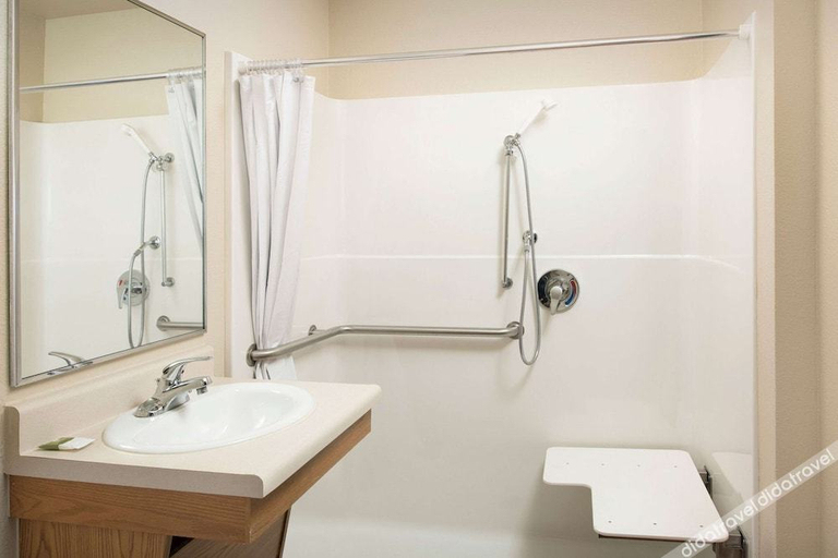 Bathroom 3, Value Place Cleveland, OH (Mentor), Lake