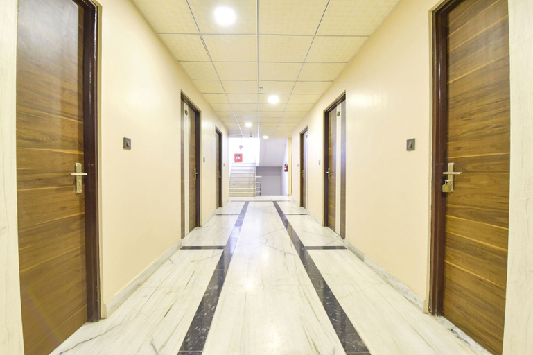 Public Area 3, Fabhotel Pearl Square, Jaipur