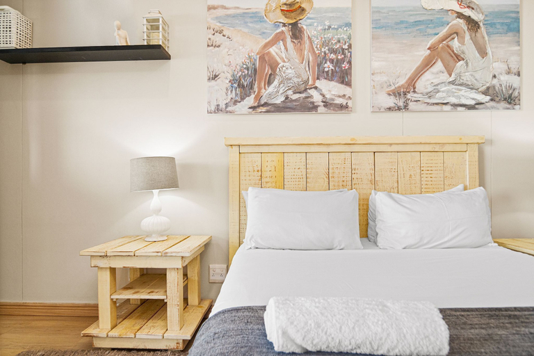 Interior 2, Bali Hai 103, eThekwini