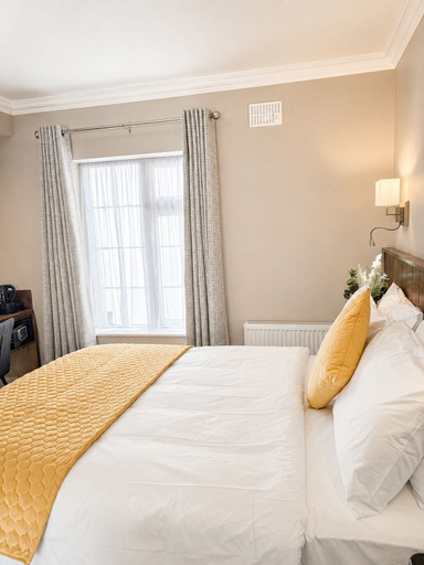 Room 2, Glendine Lodge