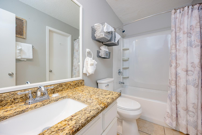 Bathroom, Phoenix V by Brett Robinson Vacations, Baldwin
