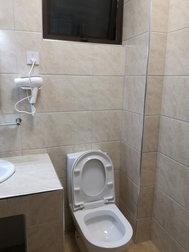 Bathroom 4, Grand Winston Hotel, Bahati