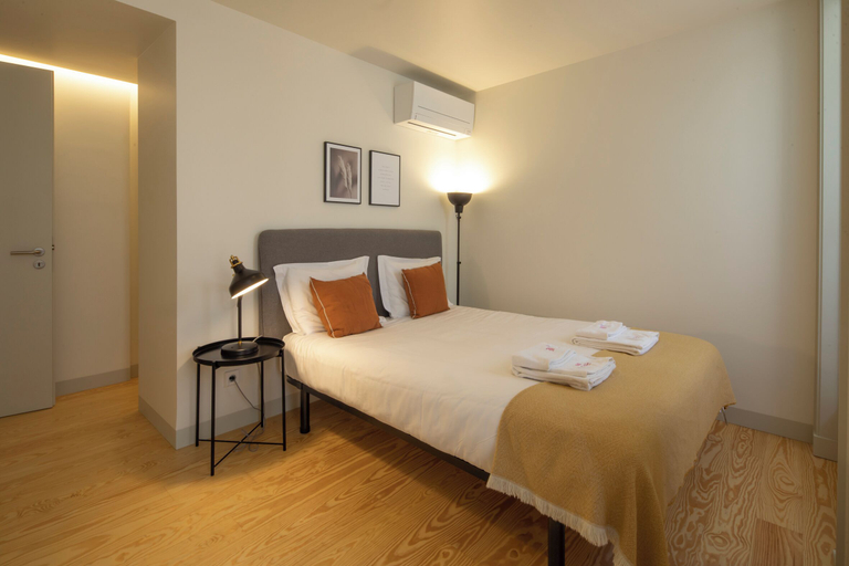 Bedroom 2, Castelo Superior Two Bedroom Apartment, Lisbon