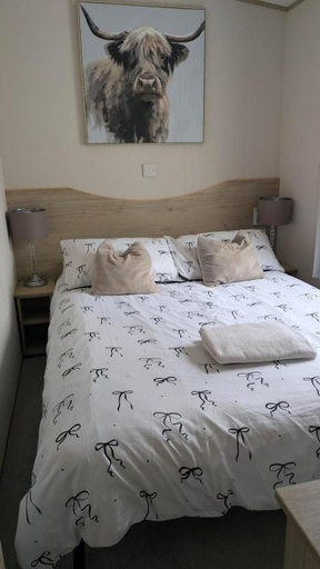 Bedroom 2, Abi static caravan close to Edinburgh, East Lothian
