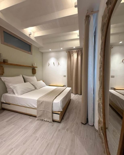Room 2, Calema holiday apartments, Cagliari