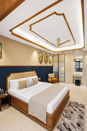 Room 5, Giri Penthouse 2BHK by ELIVAAS Signature, Jaipur