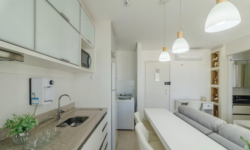 Private kitchen, Apt With Balcony and Panoramic View - Dnag2001, Goiania