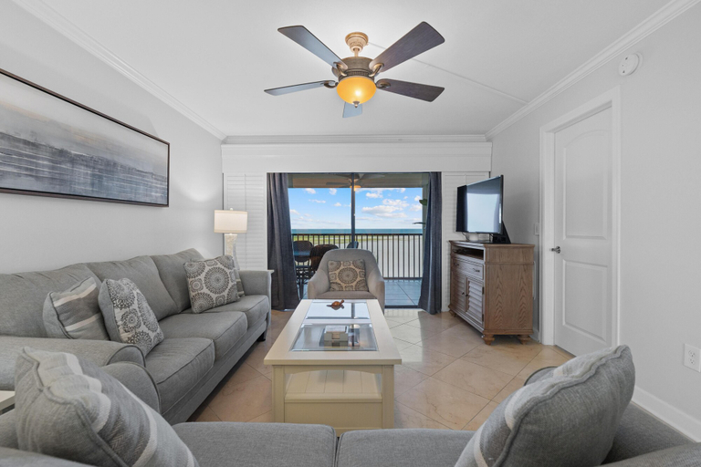 Others 5, Carlos Pointe #213 Paradise Pointe, Lee