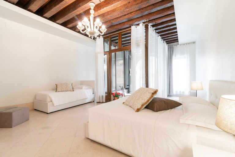 Bedroom 5, Venice Luxury Palace 11 by Wonderful Italy, Venezia