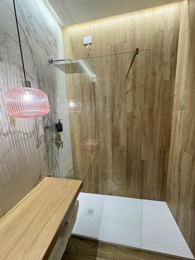 Bathroom 5, Quintana City Rooms, Perugia