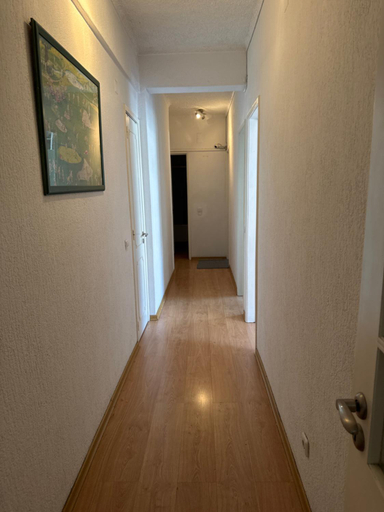 Others, Apartamento's Sarkar, Lisbon