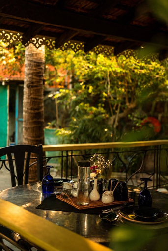 Food & Drinks 5, Sashas Holiday Village, North Goa