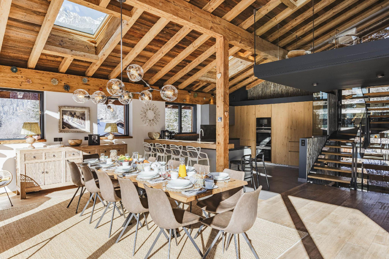 Food & Drinks 5, Chalet Black Squirrel, Haute-Savoie