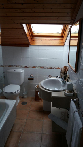 Bathroom 5, Casa Ameneiros, Pontevedra
