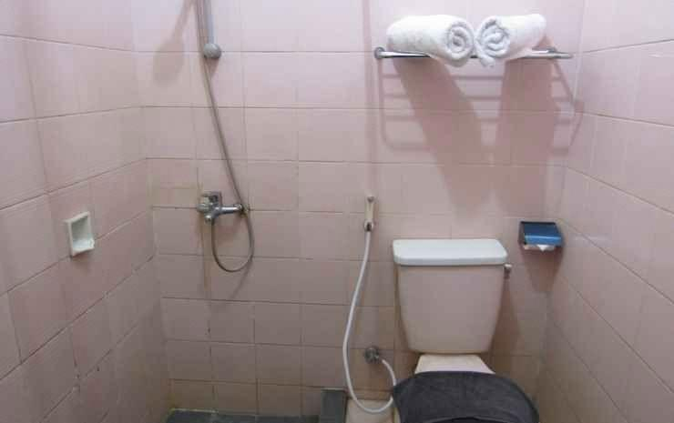 bathroom 17