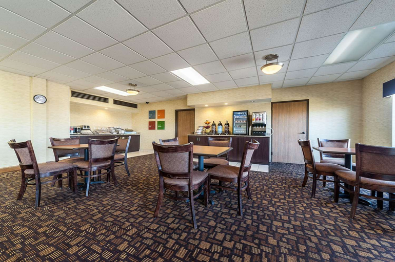 Food & Drinks 5, Quality Inn Clarksdale MS, Coahoma