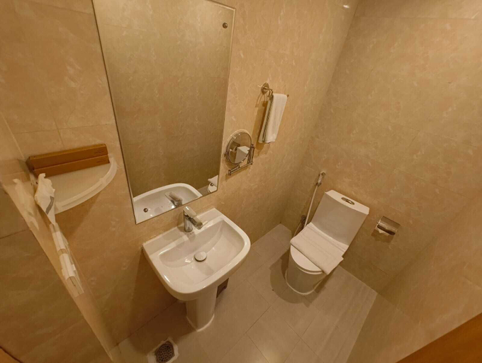 Bathroom 4, Mithila Yatri Niwas, Janakpur