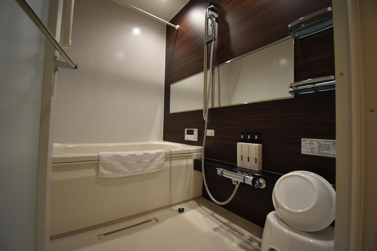 Bathroom 4, KyohotelKishotei Goshominami, Kyoto