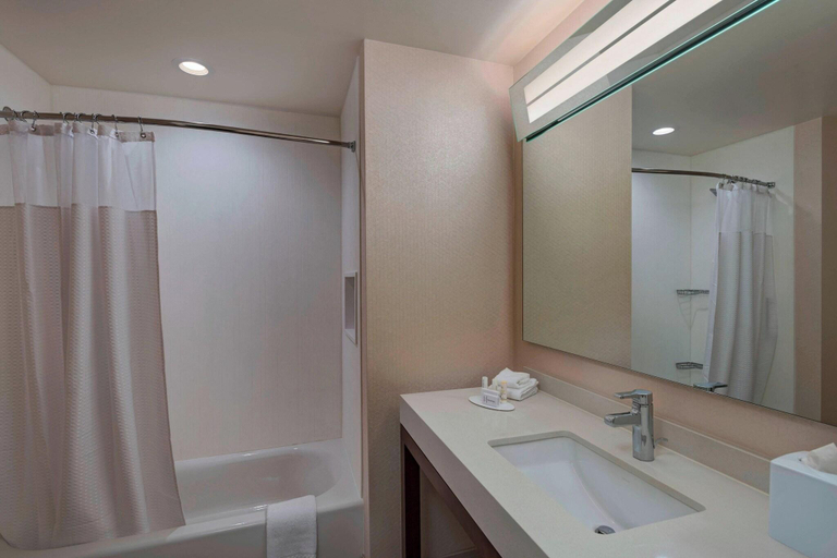 Bathroom 4, Courtyard by Marriott Houston Sugar Land/Lake Pointe, Fort Bend