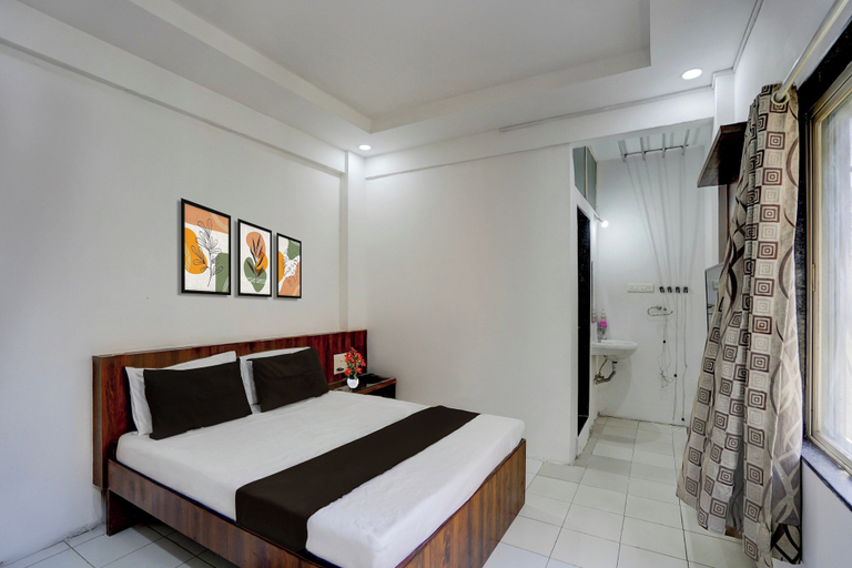 Room 3, Collection O Warje Pune Formerly Choice, Pune