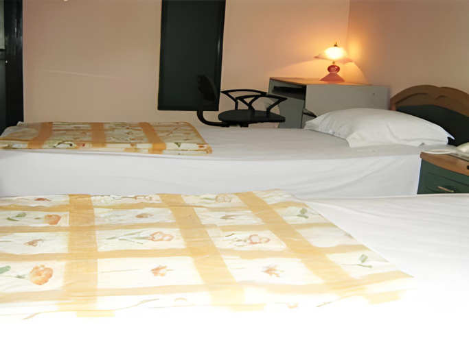 Bedroom 2, Quan Hoa Hotel, Ba Đình