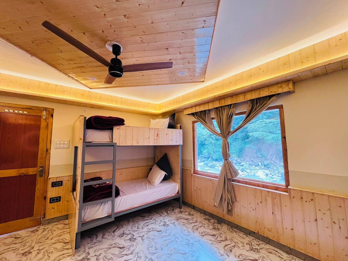 Room 2, Man Mauji Villa, Kullu
