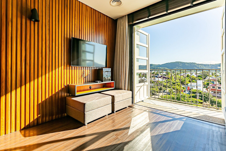 Living area 2, Renovated Penthouse in a Luxury Resort Ilc3503, Florianopolis