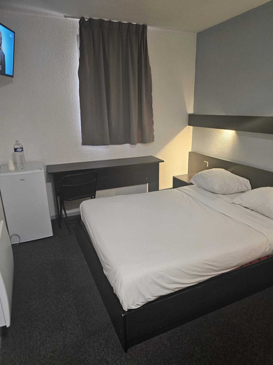 Bedroom 4, Class Hôtel Poitiers, Vienne