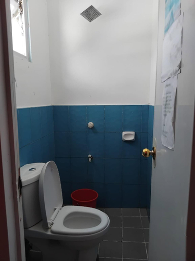 Bathroom 5, Walk Inn Dipolog City by RedDoorz, Dipolog City